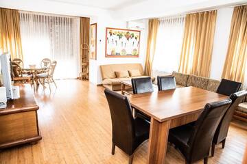 Фото номера Апартаменты с 3 спальнями Апарт-отели Club Residence Apartments г. Нептун 4