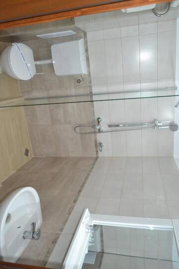 Фото номера Двухместный номер с 1 кроватью, вид на озеро Отель Hotel Insula г. Нептун 4