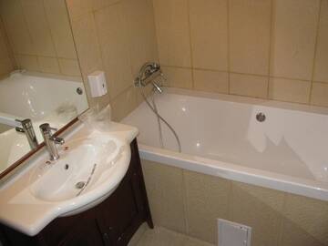 Фото номера Двухуровневые апартаменты (для 3 взрослых) Отель Hotel Insula г. Нептун 6