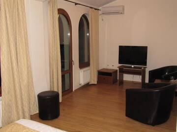 Фото номера Двухуровневые апартаменты  (5 взрослых) Отель Hotel Insula г. Нептун 6